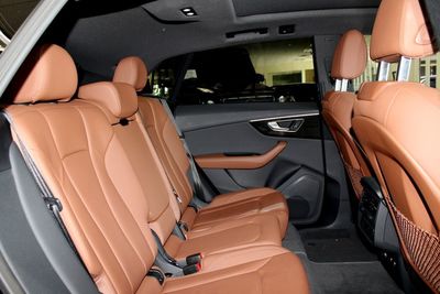 2019 Audi Q8 PREMIUM PREMIUM