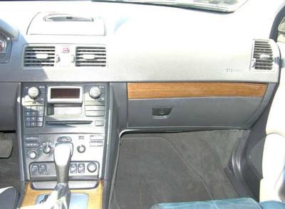 2004 Volvo XC90