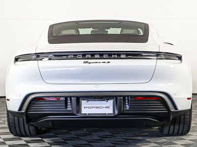 2024 Porsche Taycan 4S