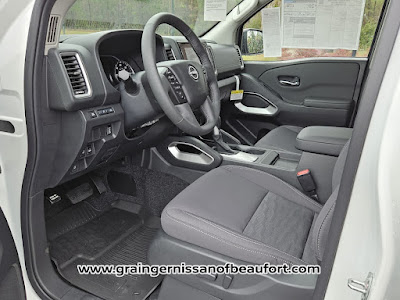 2024 Nissan Frontier SV Crew Cab 4x4 Long Bed