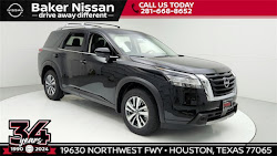 2024 Nissan Pathfinder SL