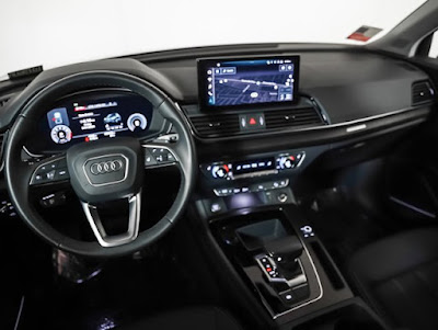 2023 Audi Q5 S line Premium Plus