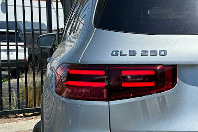 2024 Mercedes-Benz GLB GLB 250