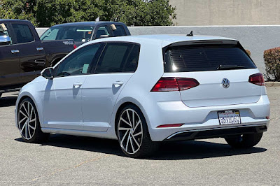 2019 Volkswagen e-Golf SE