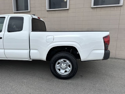 2022 Toyota Tacoma 2WD SR AUTOMATIC! LOW MILES!