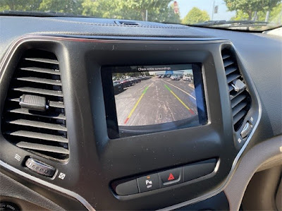 2019 Jeep Cherokee 4WD Latitude