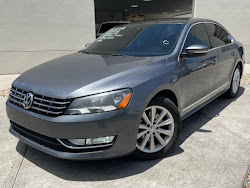 2014 Volkswagen Passat SEL Premium