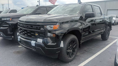 2024 Chevrolet Silverado 1500 Custom 4WD Crew Cab 147