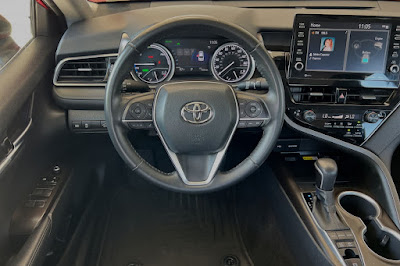 2023 Toyota Camry Hybrid XLE