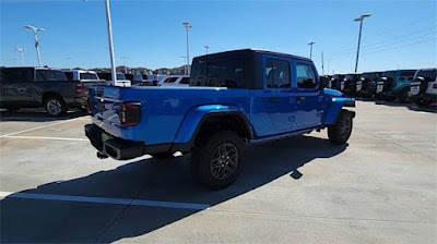 2024 Jeep Gladiator Sport