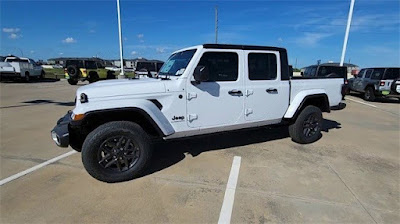 2024 Jeep Gladiator Sport