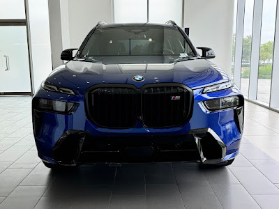 2025 BMW X7 M60i