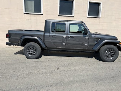 2024 Jeep Gladiator