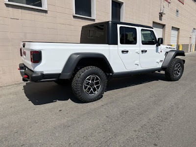 2024 Jeep Gladiator