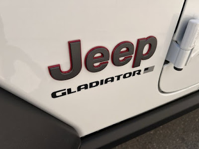 2024 Jeep Gladiator