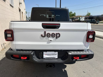 2024 Jeep Gladiator