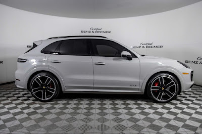 2023 Porsche Cayenne GTS