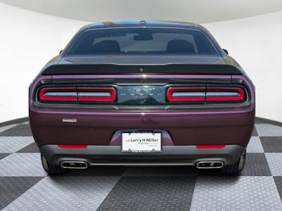 2022 Dodge Challenger SXT