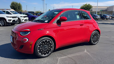 2024 FIAT 500e INSPI(RED)