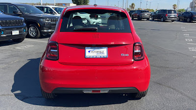 2024 FIAT 500e INSPI(RED)