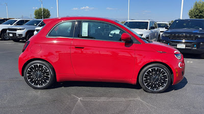 2024 FIAT 500e INSPI(RED)