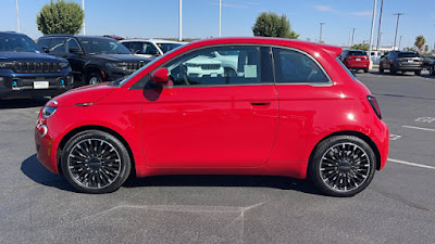 2024 FIAT 500e INSPI(RED)