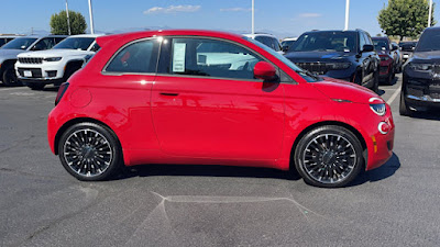 2024 FIAT 500e INSPI(RED)