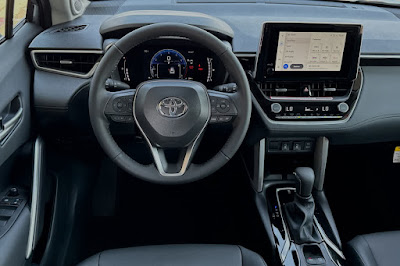 2024 Toyota Corolla Cross XLE