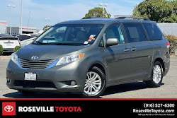 2013 Toyota Sienna XLE