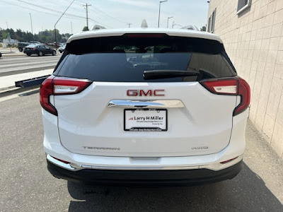 2022 GMC Terrain SLT! AWD! SUPER CLEAN!