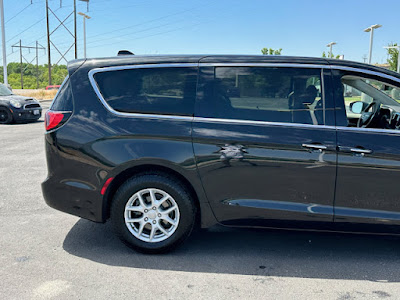 2020 Chrysler Pacifica Touring