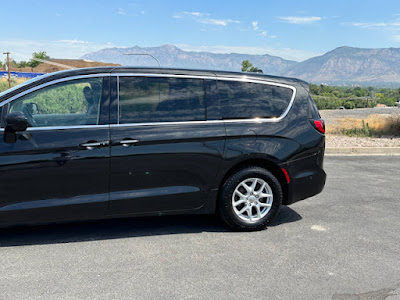 2020 Chrysler Pacifica Touring