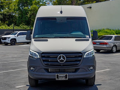 2024 Mercedes-Benz Sprinter Cargo Van