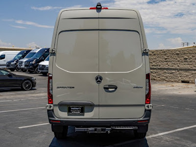 2024 Mercedes-Benz Sprinter Cargo Van