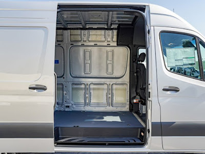 2024 Mercedes-Benz Sprinter Cargo Van