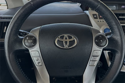 2016 Toyota Prius v Four