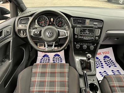 2017 Volkswagen Golf GTI Sport