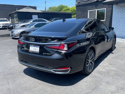 2024 Lexus ES Hybrid 300h FWD