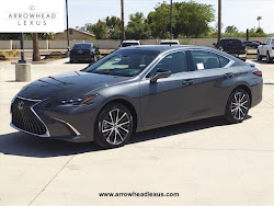 2025 Lexus ES 300h Luxury