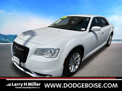 2015 Chrysler 300 Limited