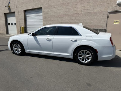 2015 Chrysler 300 Limited