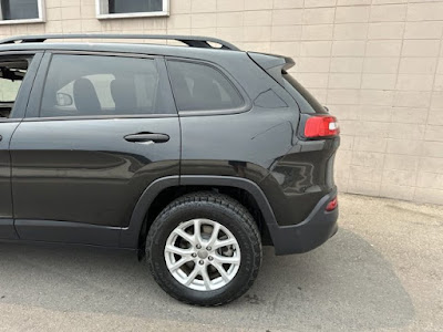 2016 Jeep Cherokee Sport 4WD! LOW MILES!