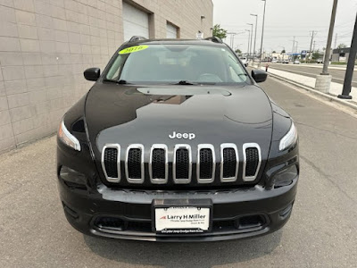 2016 Jeep Cherokee Sport 4WD! LOW MILES!