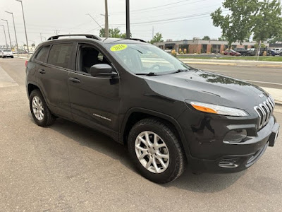 2016 Jeep Cherokee Sport 4WD! LOW MILES!