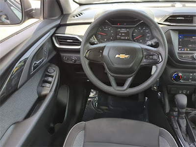 2023 Chevrolet TrailBlazer LS