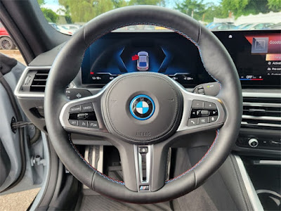 2023 BMW i4 M50