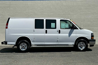 2022 GMC Savana 2500 Work Van