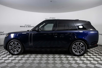 2023 Land Rover Range Rover SE