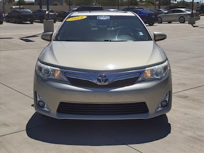 2014 Toyota Camry Hybrid LE