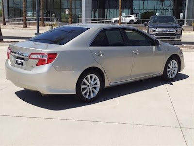 2014 Toyota Camry Hybrid LE